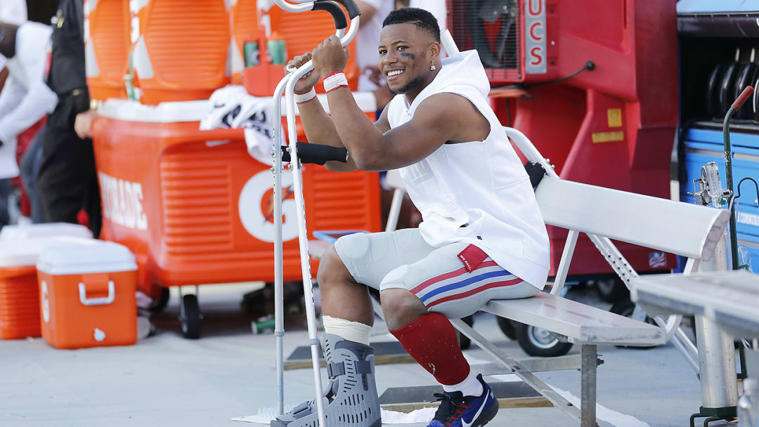 Report: Giants' Saquon Barkley Hopes To Return Early From Ankle Injury
