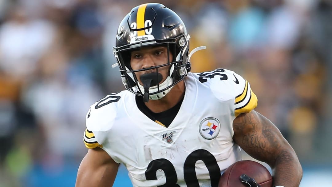 Steelers' James Conner Suffered AC Joint Injury in Win vs. Dolphins