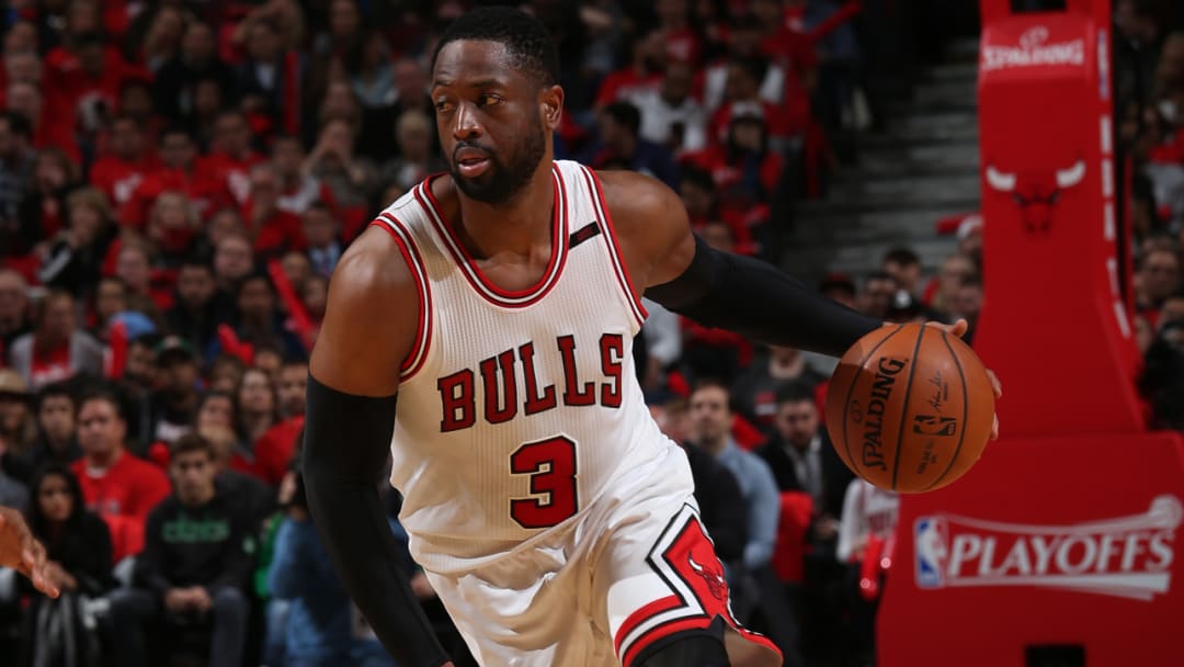 Report: Bulls' Dwyane Wade will pick up contract option for next season