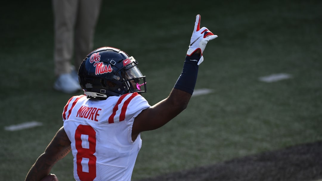 Ole Miss Football Trio Named Semifinalists for National Awards