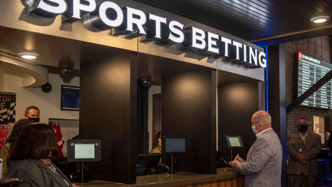 Gambling: Flipping Trends in College Football Against the Spread and Total