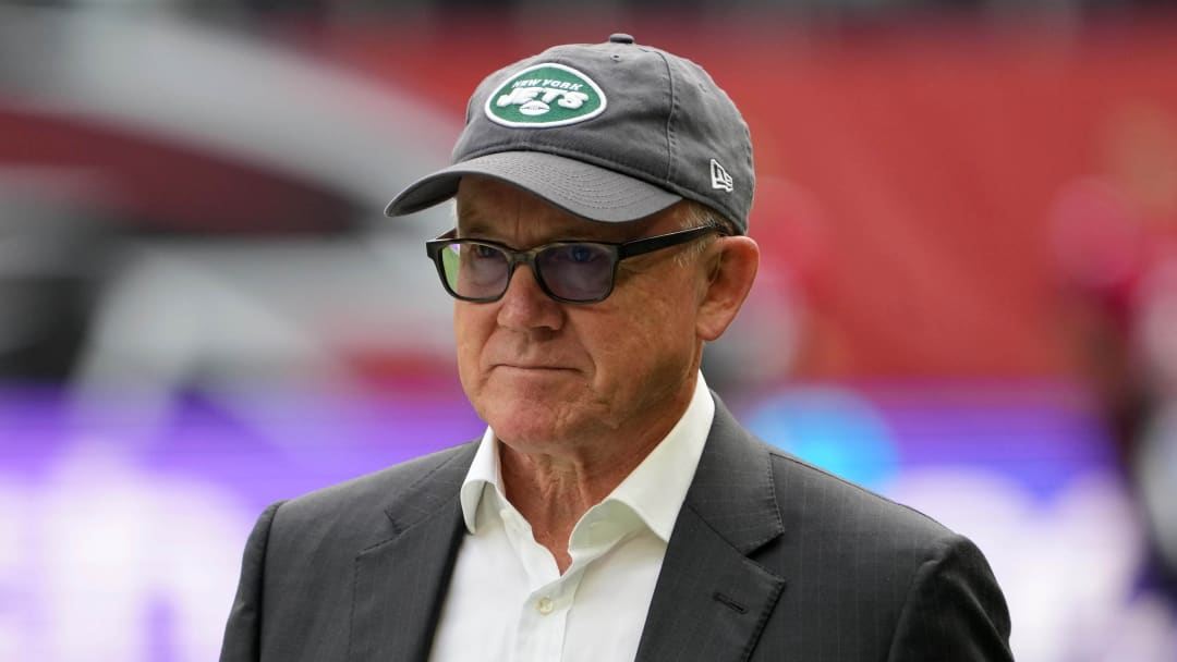 Jets' Woody Johnson, Owners to Vote On New Referee Technology To Replace Chains