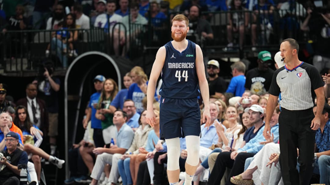 Davis Bertans 'On Fire' As Mavs Even Series