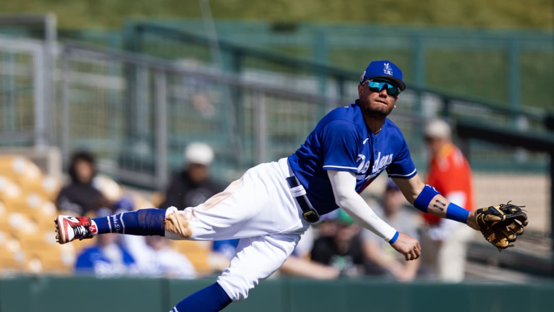 Dodgers News: Roberts Lays Out Expected Shortstop Timeshare with Gavin Lux Injured