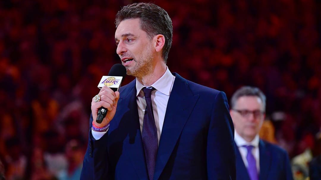 Pau Gasol Tearfully Laments Kobe Bryant’s Absence During Jersey Retirement