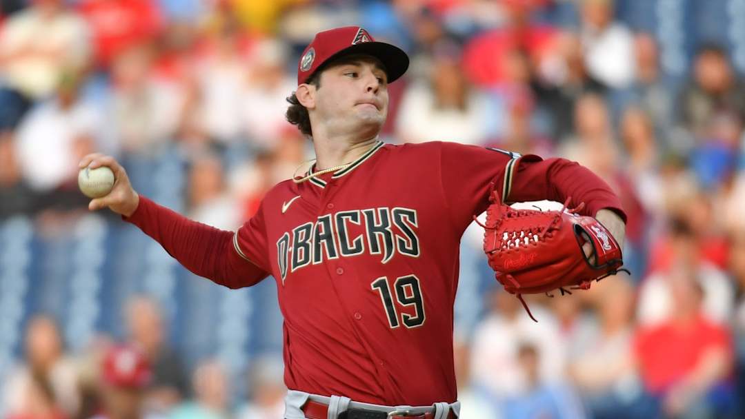 D-backs Hang on to Defeat Phillies 4-3