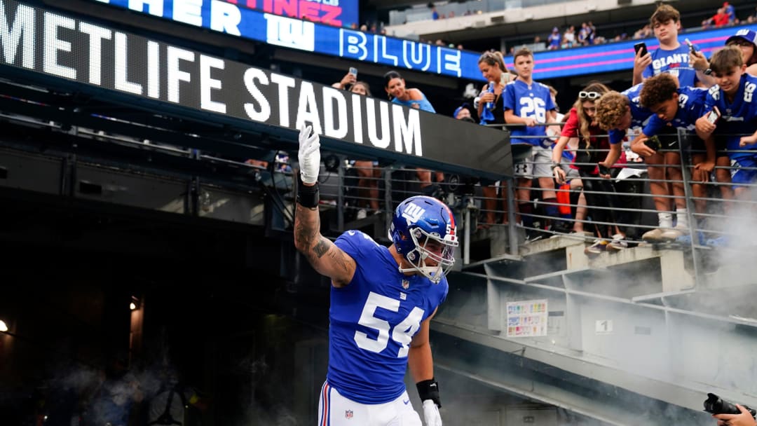 Raiders Sign Veteran Linebacker Blake Martinez