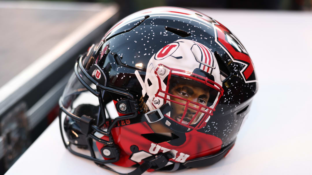 Utah Utes hand-painted helmet earns best helmet award