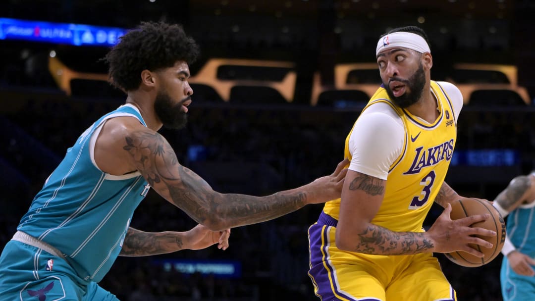 Hornets Try to Snap Seven-Game Losing Streak as King James Visits Crown Town.