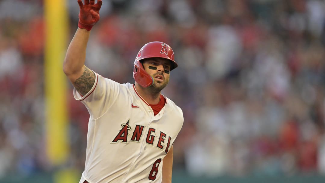 Angels News: Mike Moustakas Returns, Journeyman Pitcher Activated Among Slew of Roster Moves