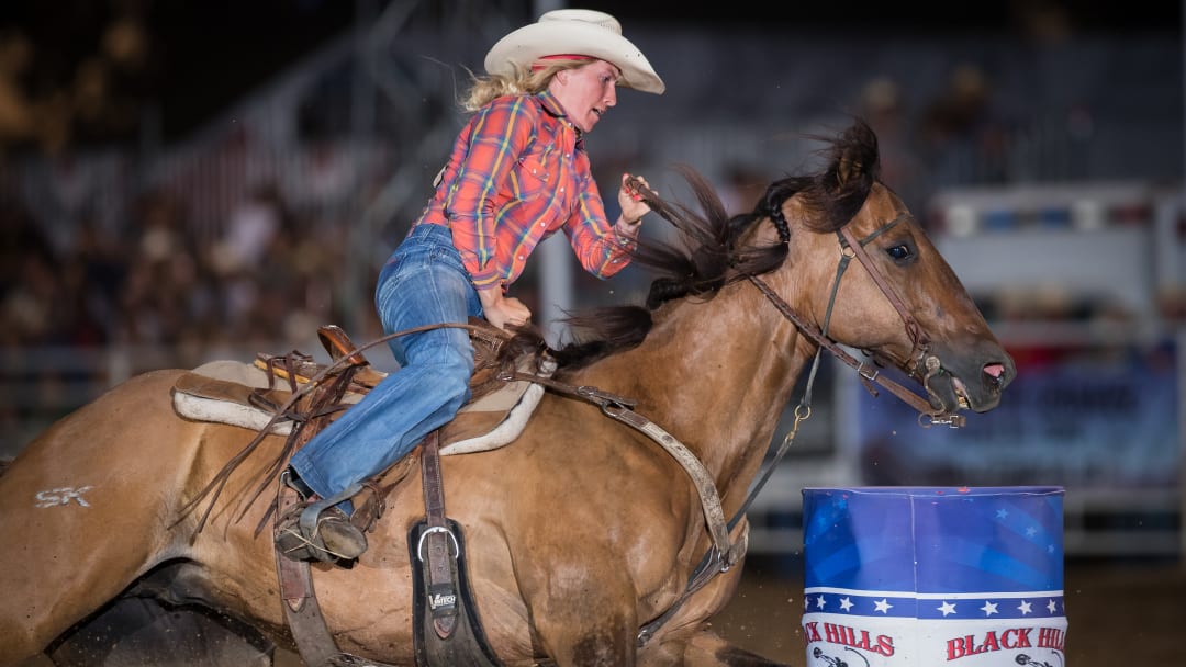 As Pink Buckle Approaches, All Eyes Are On the Millions as Stars Come Out