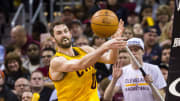 Watch: Kevin Love throws another gorgeous touchdown pass to LeBron James