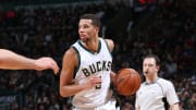 Middleton, Bucks beat Mavericks 96-95