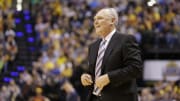 Kings coach George Karl passes Phil Jackson in all-time wins