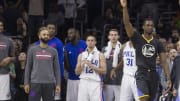 Barnes' late 3-pointer lifts Warriors over 76ers, 108-105