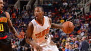 Goodwin hits 3 with 0.1 seconds left, Suns beat Hawks 98-95