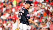 Nationals' Stephen Strasburg leaves after only 16 pitches