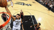 Spurs' Tim Duncan exits game vs. Raptors with hyperextended elbow