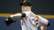 Vogelsong, Giants complete sweep with 3-1 win over Brewers