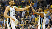 Grizzlies never trail, rout Trail Blazers 100-86 in Game 1