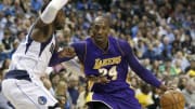 Pachulia's double-double lifts Mavericks over Lakers 90-82