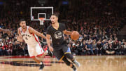 Warriors extend start to 21-0 with hard-fought win over Raptors