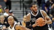 Leonard, Duncan lead Spurs to 102-75 win over Nets