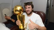 Bogut gets championship ring on middle finger, like he said he would