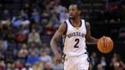 Report: Grizzlies waive Russ Smith, sign Ryan Hollins