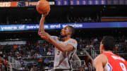 Knight, Bledsoe lead Suns past short-handed Clippers 118-104