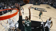 Duncan has 16 and 10, leads Spurs to 95-70 win over Bucks