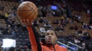 Kyle Lowry to Miss At Least Two Weeks With Fractured Thumb