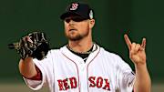 Torre on Jon Lester glove controversy: 'No complaints'