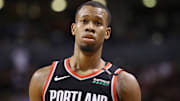 Blazers’ Rodney Hood Suffers Torn Left Achilles vs. Lakers