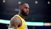 LeBron James May Play for Lakers on Saturday vs. Trail Blazers Despite Groin Injury