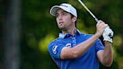 Davis Riley Leads As the Dry Memorial Tournament Figures to Get More Difficult