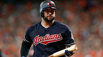 Report: White Sox Acquire Indians First Baseman Yonder Alonso