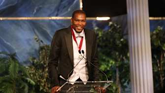 Durant shouts out Westbrook during Oklahoma Hall of Fame speech