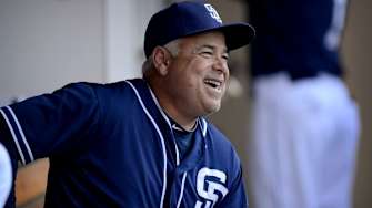 Rick Renteria reportedly the 'clear-cut favorite' to be Chicago Cubs' manager