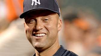 Derek Jeter agrees to one-year deal with Yankees