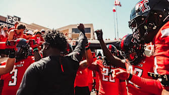 Red Raiders Fall Short Against Wildcats, Final-37-28: Live Game Updates