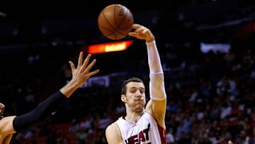 Heat rally past Bulls, 106-98 for 46th win of the season