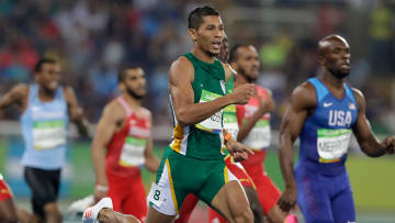 Historic 400-meter victory helps van Niekerk steal spotlight in Rio