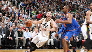 Hayward scores 24 as Jazz rout Knicks 106-85