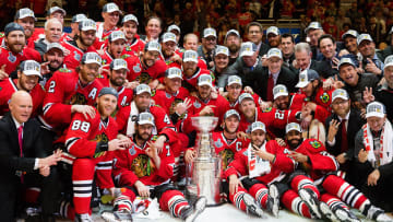 Blackhawks down Lightning in Game 6 for third Stanley Cup in six seasons