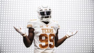 Texas DL Myron Warren Enters Transfer Portal