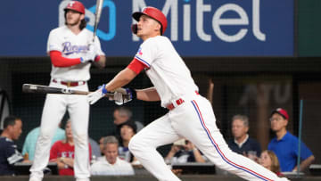 Seager's Two Homers Help Revive Rangers' Bats in 6-4 Win Over Royals