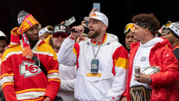 Chiefs’ Travis Kelce Hosting ‘Saturday Night Live’ in March