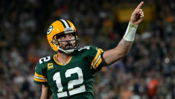 Jets, Packers ’Not Close to Completing’ Aaron Rodgers Deal, per Report