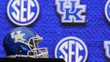 2024 4-Star Cornerback Terhyon Nichols Commits to Kentucky